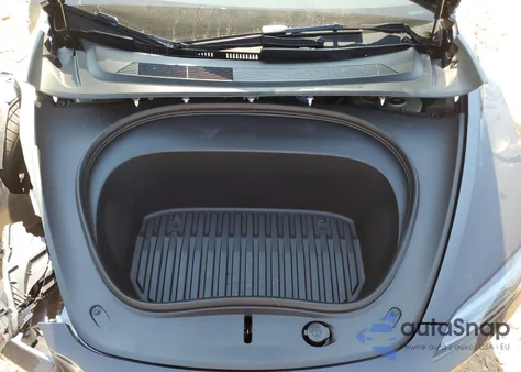 2025 Tesla Model 3 из США, поврежденный, VIN 5YJ3E1EA1SF009252